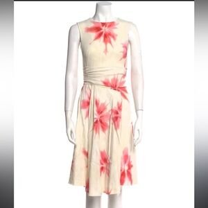 Sportmax Watercolor Floral Sheath
Dress cream designer Italy fall formal evening